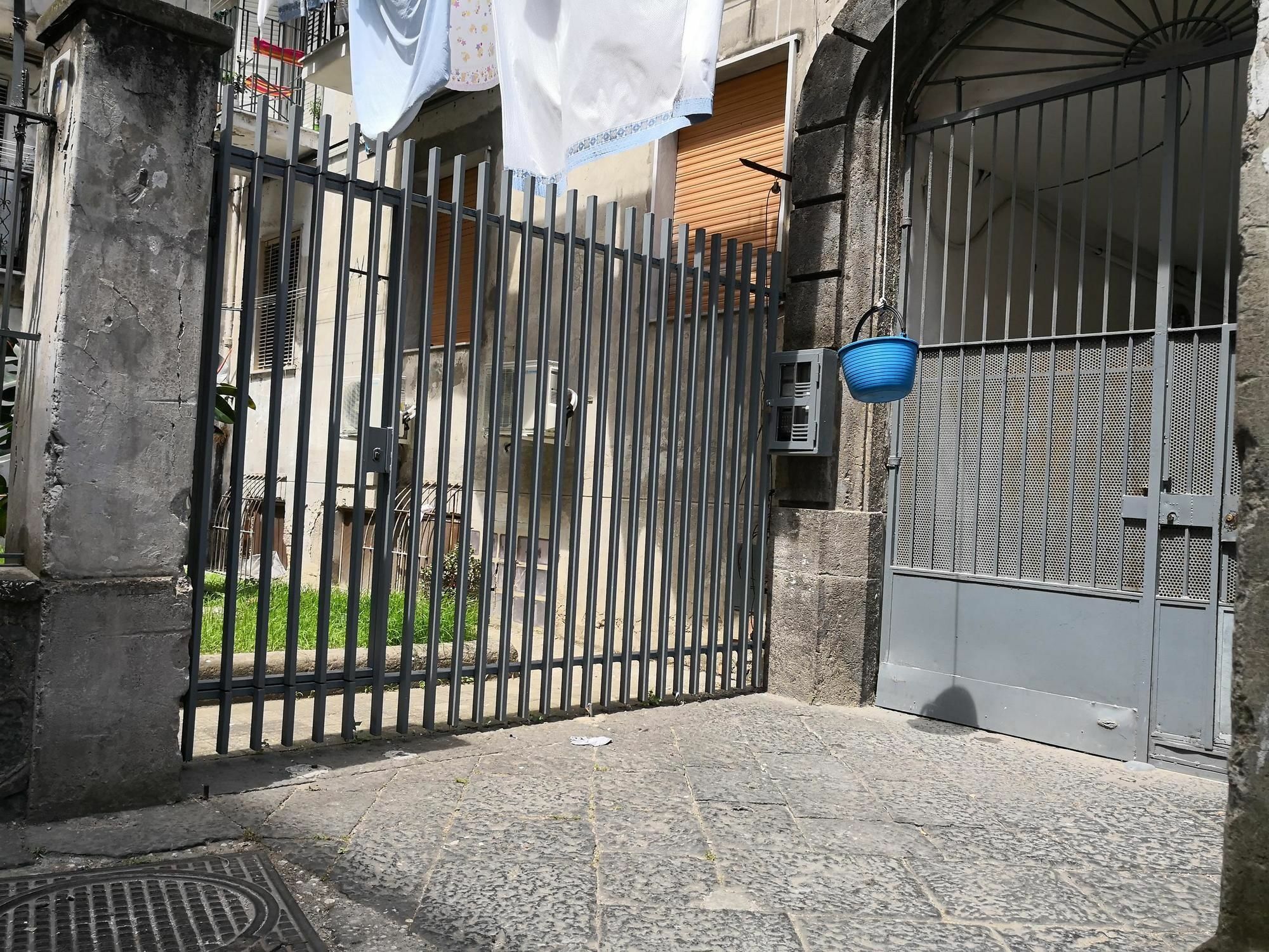 Fenesta Vascia Bed & Breakfast Naples Luaran gambar
