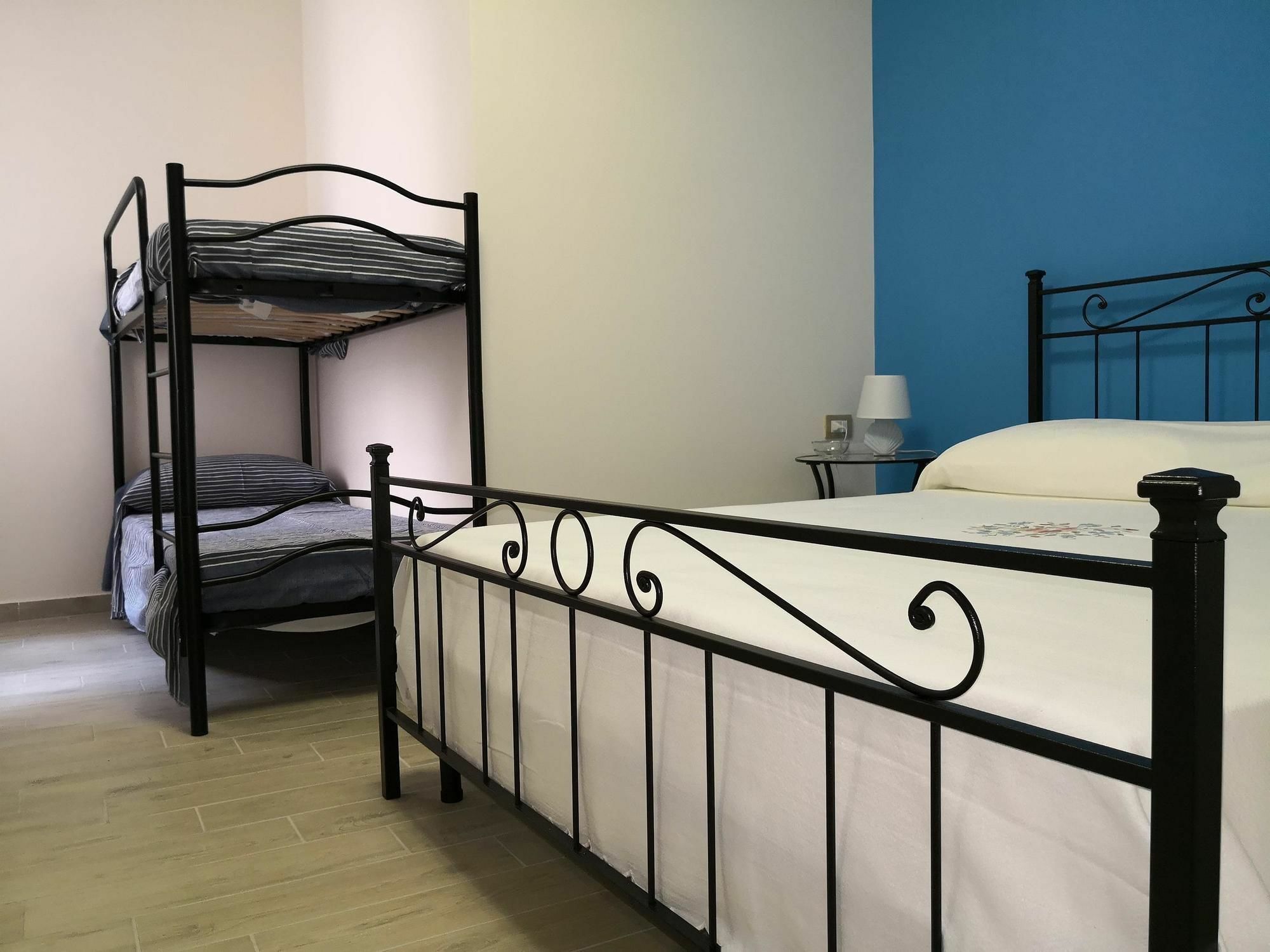 Fenesta Vascia Bed & Breakfast Naples Luaran gambar